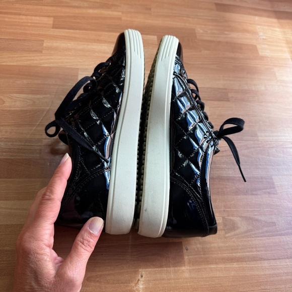 Ecco patent leather sneakers, size 37 black quilted shiny - Picture 4 of 9